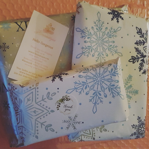 Lashes - Picture 4 of 4